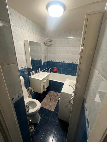 Apartament cu 3 camere decomandat în Tineretului