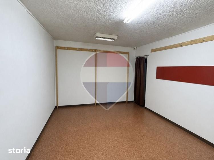 Spațiu comercial, de 38 mp, în Central