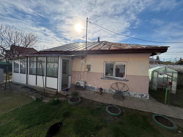 Casă cu 3 camere în Giurgiului