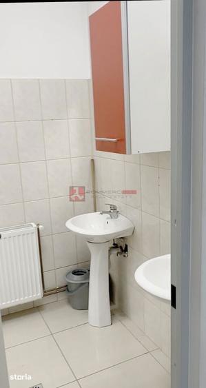 SPATIU COMERCIAL 160 MP I SUPRAFATA VITRATA 16 ML I CENTRUL CIVIC - 2