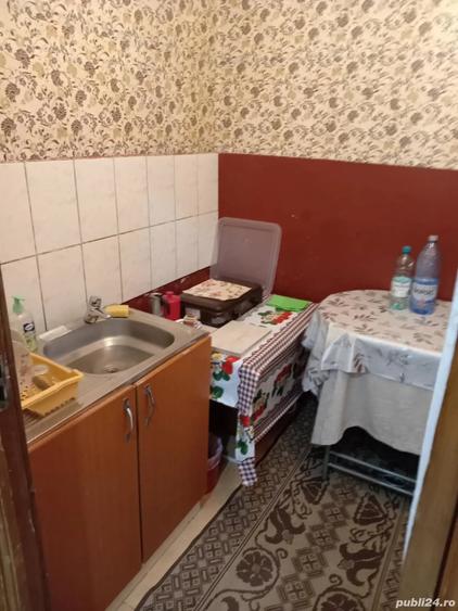 Garsonieră decomandată în Central