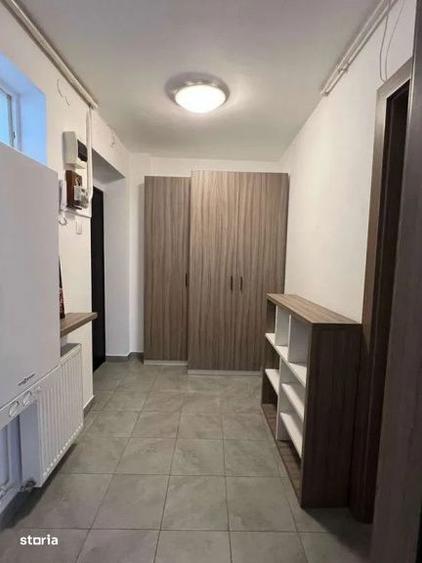 Garsonieră decomandată, mobilată în Universitate