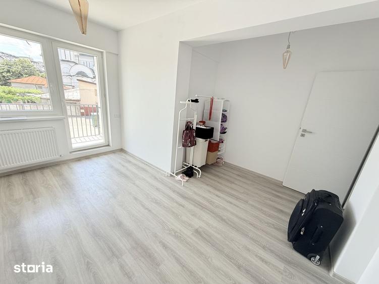 Apartament cu 3 camere în Giurgiului