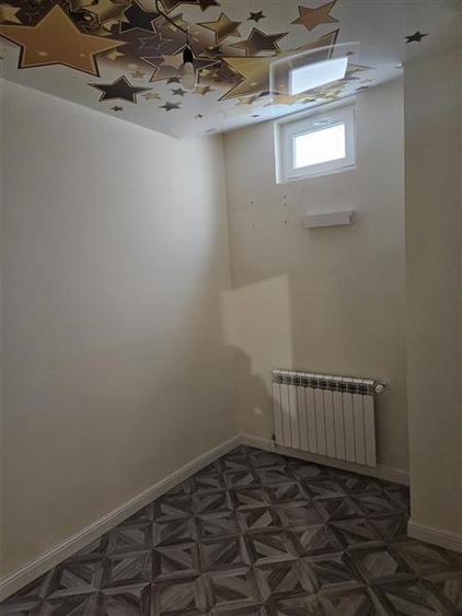 Spațiu comercial, de 250 mp, în Exterior Sud