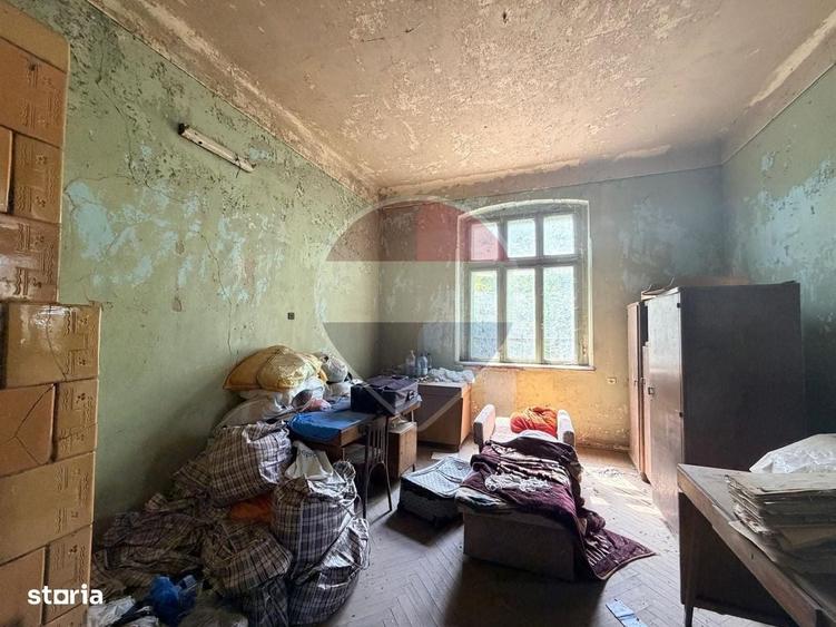 Casă cu 4 camere în Zănoaga