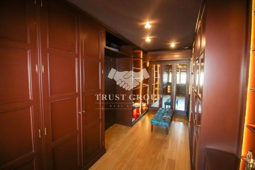 Penthouse cu 4 camere semidecomandat, mobilat în Grădina Icoanei