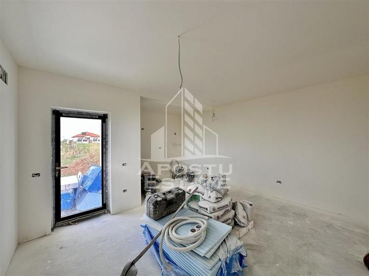 Duplex cu 3 camere cu Canalizare în Sânandrei