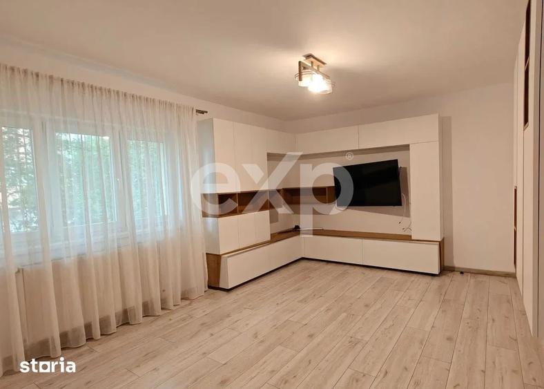 Apartament cu 3 camere decomandat în Zorilor