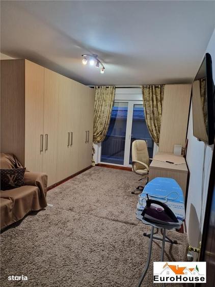 Apartament cu 2 camere decomandat în Cetate