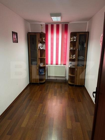 Spațiu comercial, de 300 mp, în Burdujeni