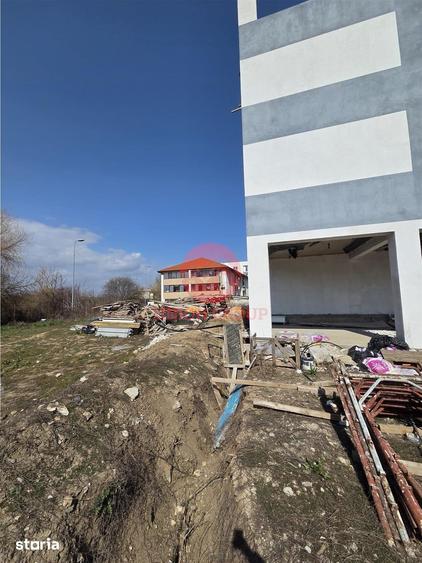 Spațiu comercial, de 65 mp, în Kamsas
