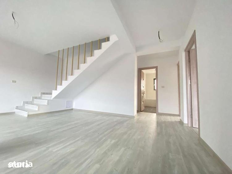 Casă cu 3 camere cu Teren 420 Mp în Tomești