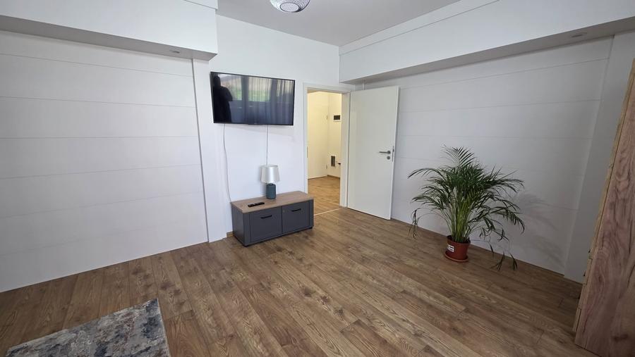 Apartament cu 2 camere decomandat în Avantgarden
