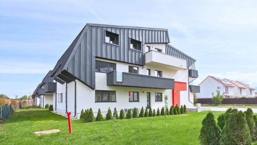Apartament cu 3 camere decomandat în Bartolomeu