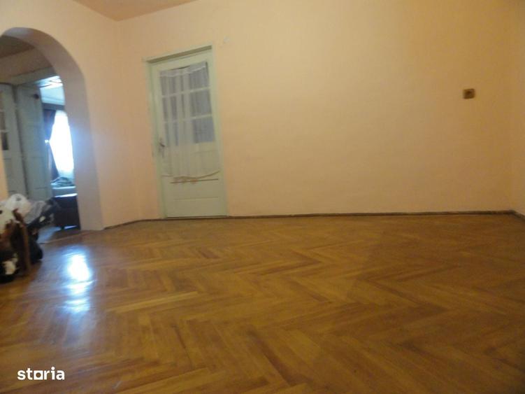 Casă cu 4 camere în Gai