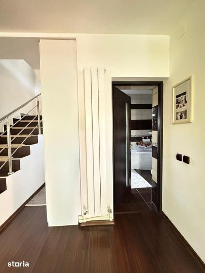 Casă cu 5 camere cu Teren 395 Mp în Central