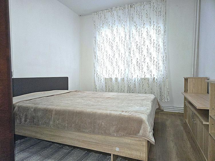 Apartament cu 2 camere semidecomandat în Aurel Vlaicu