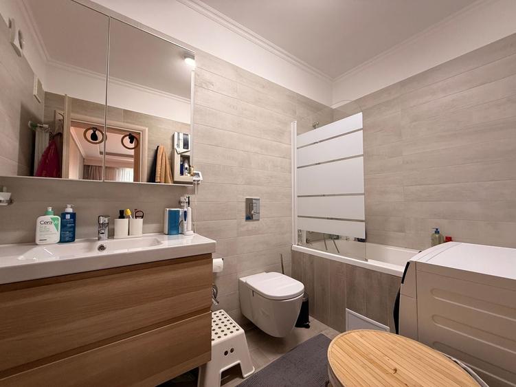 Apartament cu 3 camere decomandat, mobilat în Bucureștii Noi