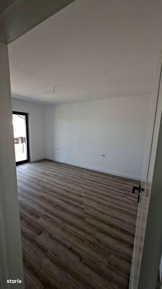 Casă cu 4 camere cu Teren 250 Mp în Central