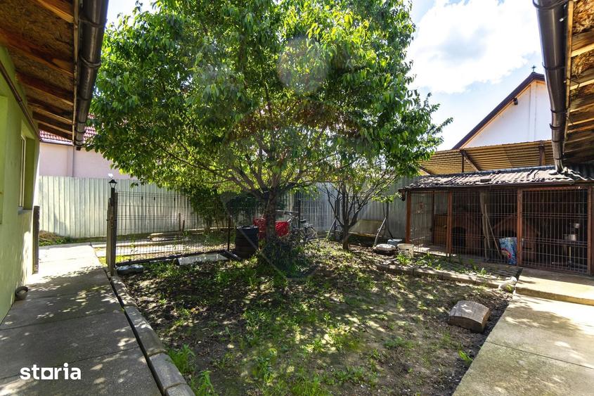 Casă cu 2 camere cu Teren 250 Mp în Cristian