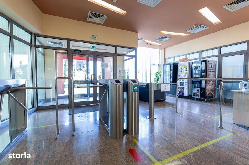 Spațiu comercial, de 200 mp, în Nicolina