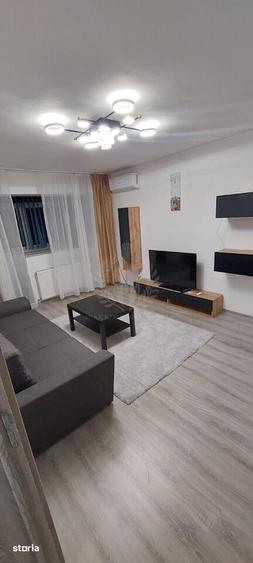 Apartament cu 2 camere, mobilat în Republicii