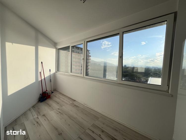 Apartament cu 3 camere decomandat în Florești