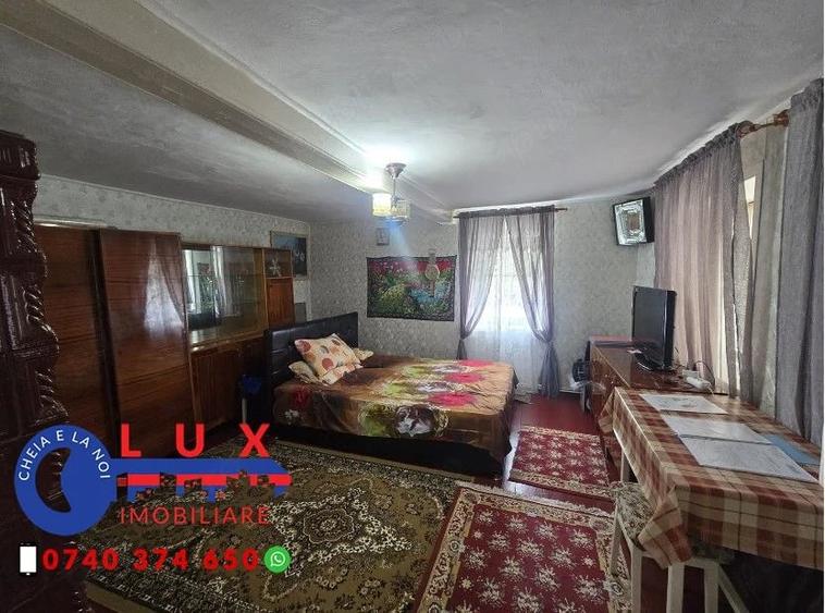 Casă cu 3 camere cu Teren 210 Mp în Babadag