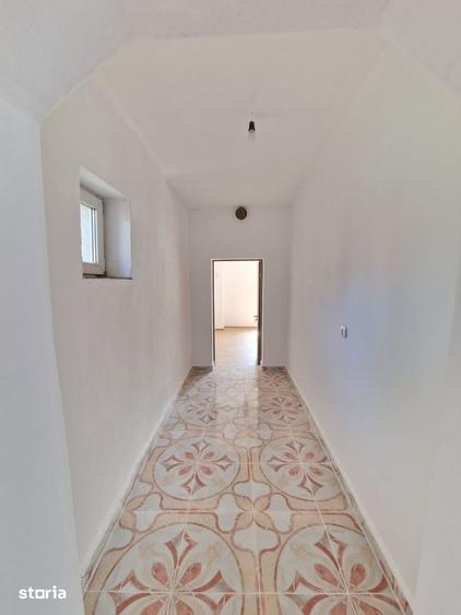 Casă cu 3 camere cu Teren 933 Mp în Sălard