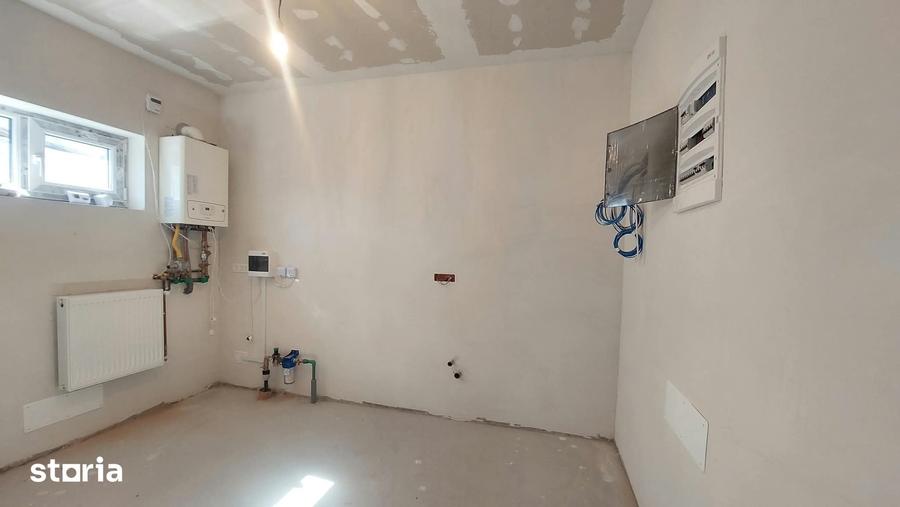 Casă cu 5 camere cu Teren 1000 Mp în Baciu