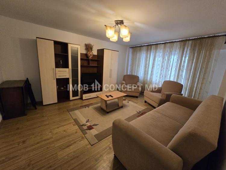 Apartament cu 3 camere decomandat, mobilat în Central