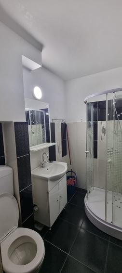 Apartament cu 3 camere decomandat în Albești
