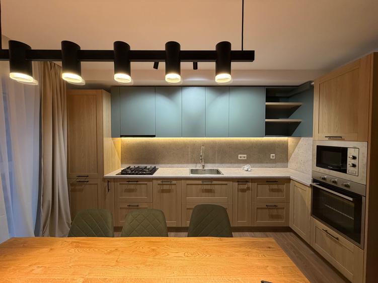 Apartament cu 3 camere decomandat în Colentina