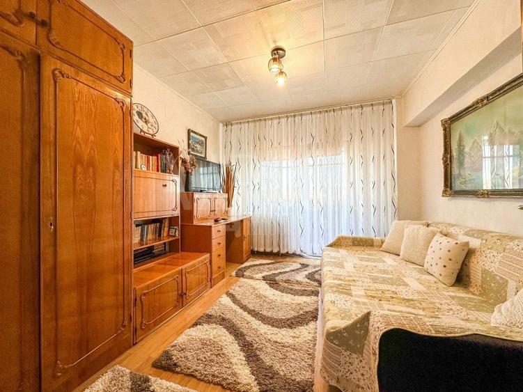 Apartament cu 3 camere decomandat în Mărăști — fotografia 2