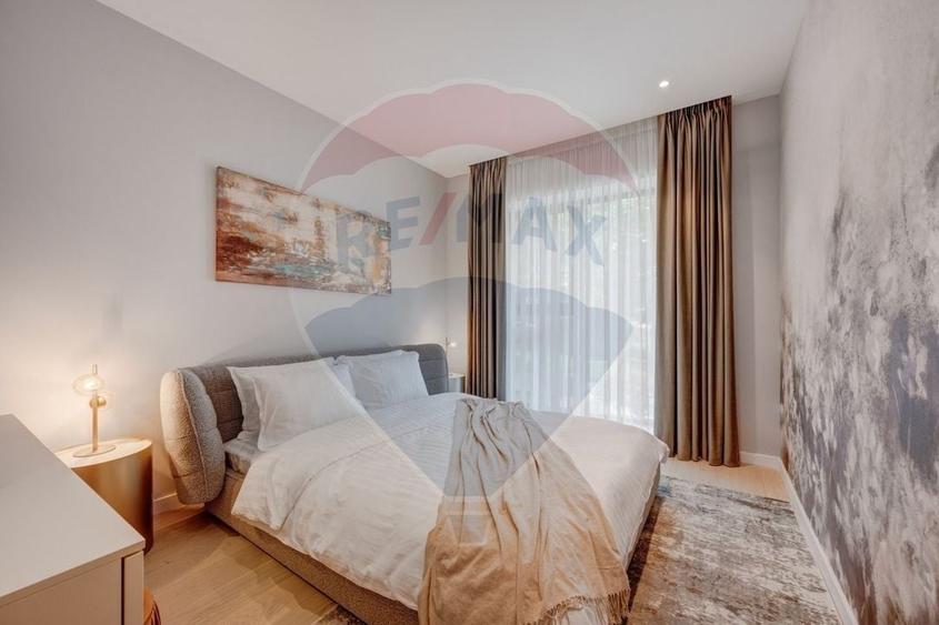 Apartament cu 3 camere decomandat în Aviației