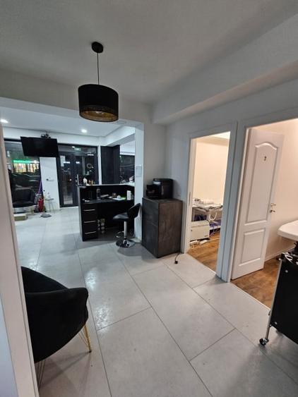 Spațiu comercial, de 102 mp, în Malu Mare