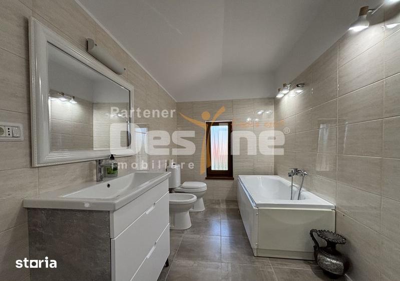 Oferim spre PRIMA inchiere 1/2 duplex renovat complet. - 2