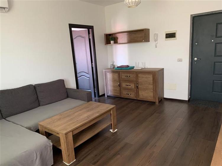 Apartament cu 2 camere decomandat, mobilat în Ultracentral