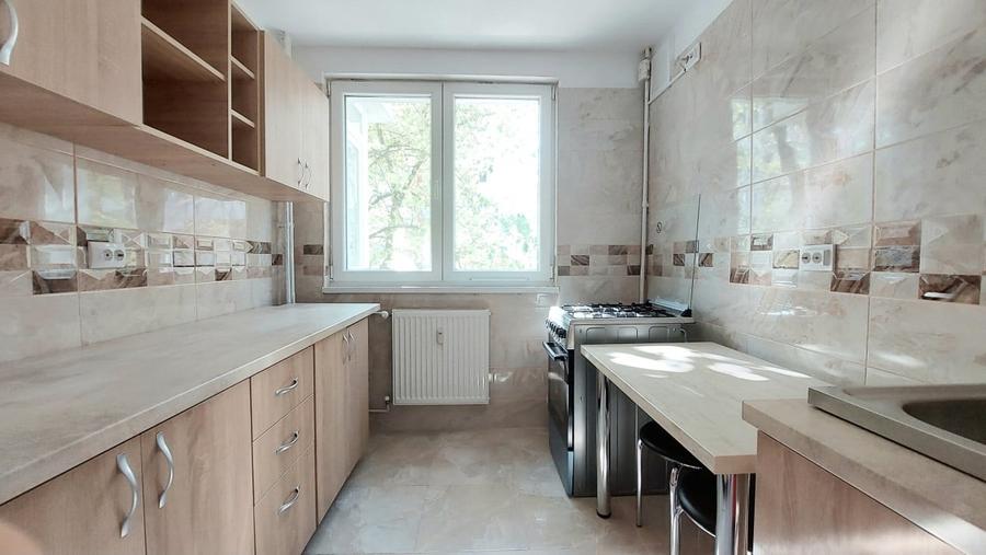 Apartament cu 2 camere semidecomandat în Dristor