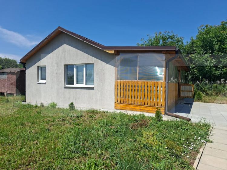 Casă cu 2 camere cu Teren 1234 Mp în Moacșa