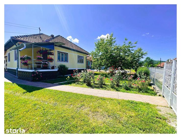 Casă cu 3 camere cu Teren 850 Mp în Criș
