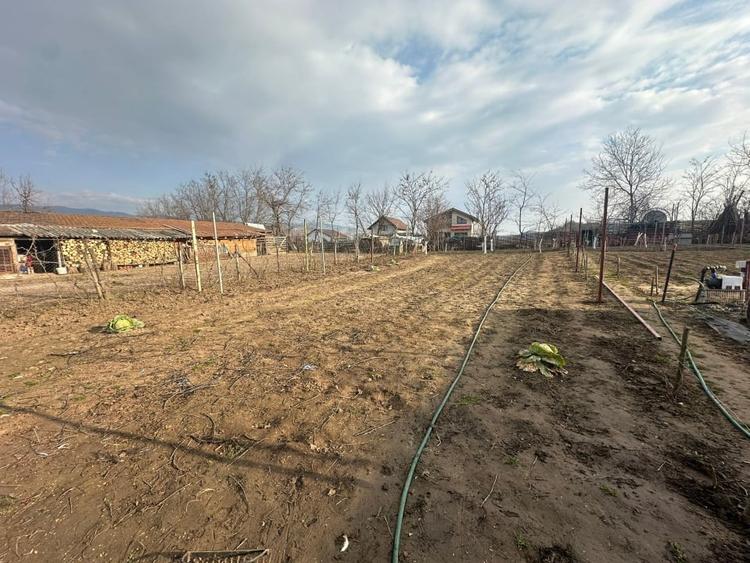 Casă individuală cu 4 camere cu Canalizare în Vințu de Jos