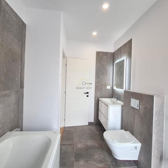 Duplex cu 5 camere cu Canalizare în Otopeni