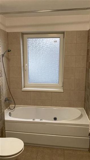 Apartament cu 2 camere decomandat, mobilat în Tractorul