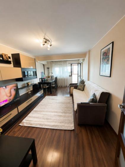 Apartament cu 3 camere decomandat în ICIL