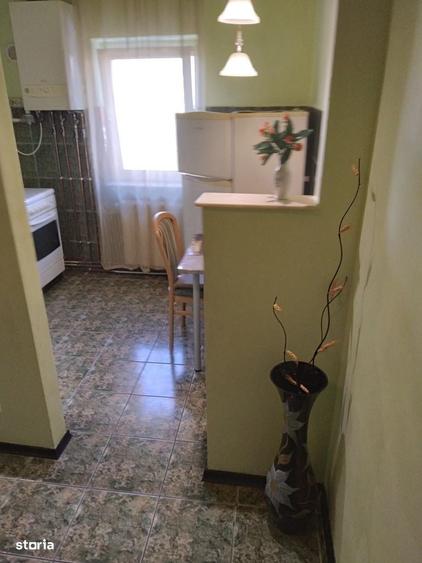Apartament de inchiriat -Zona Stefan cel Mare-240 Euro( 2 camere) - 1
