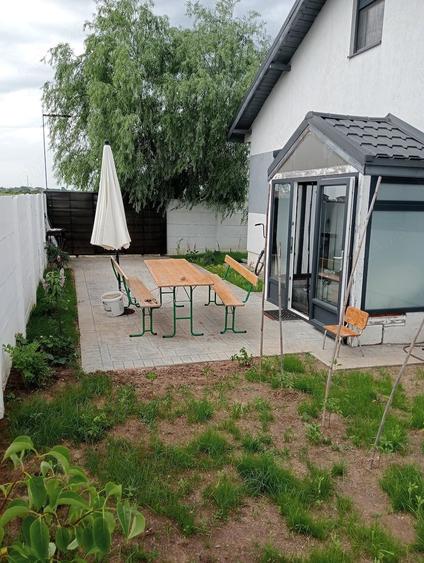 Casă cu 3 camere cu Teren 240 Mp în Central