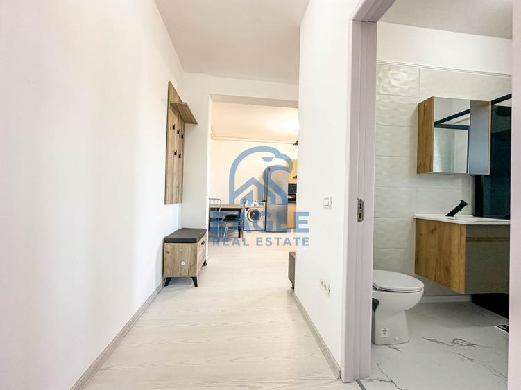 Apartament cu 2 camere nedecomandat, mobilat în Lazu