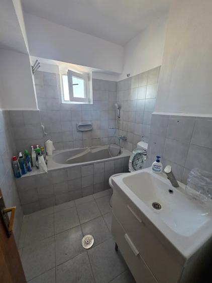 Apartament cu 2 camere decomandat în Națiunile Unite