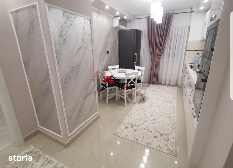 Apartament cu 3 camere decomandat în Cug